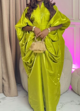 Vestido elegante de gran tamaño