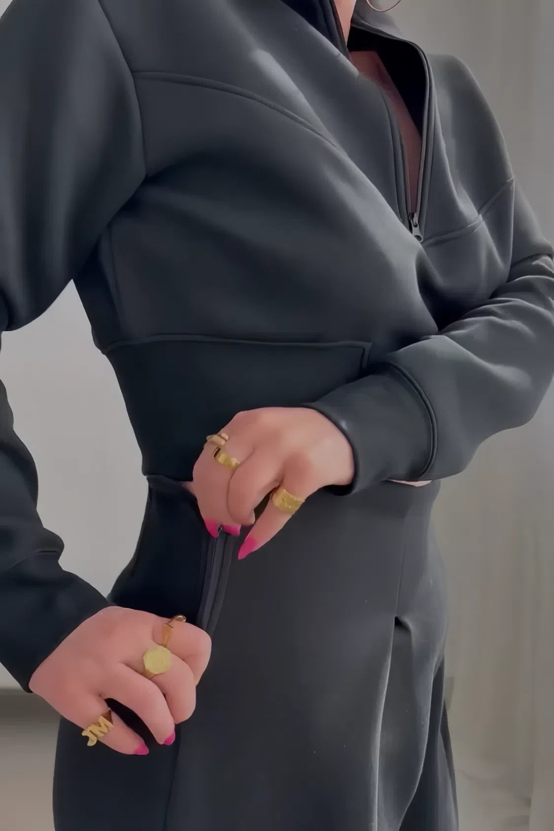 Traje deportivo de pantalón corto con media cremallera para mujer