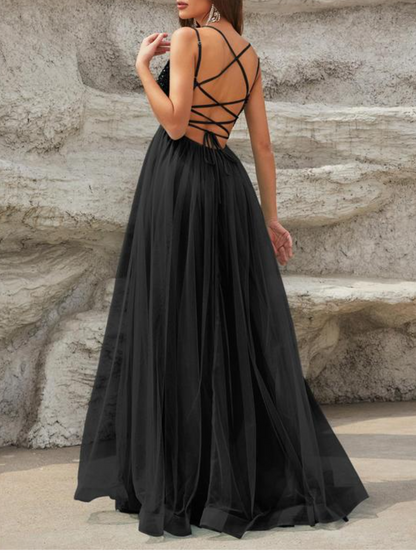 Vestido ajustado y suspendido con lentejuelas de malla
