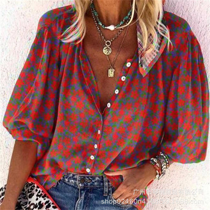 Blusa vintage con botones y estampado floral