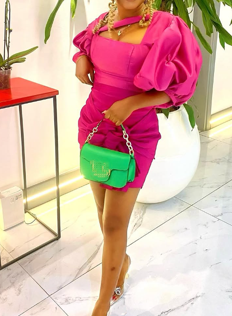 El elegante y elegante conjunto de lujo rosa