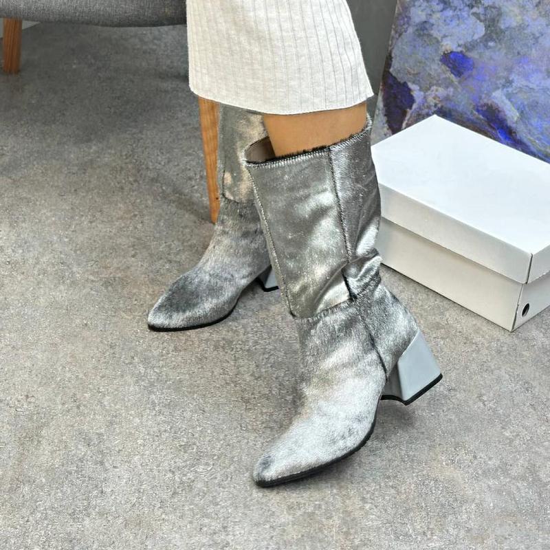 Chic Silver Suede Boots