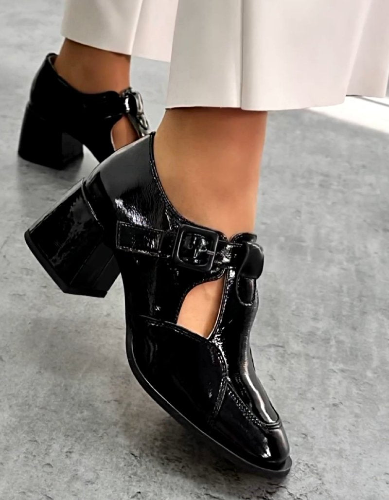 Chic Patent Leather Stitching Buckle Shoes