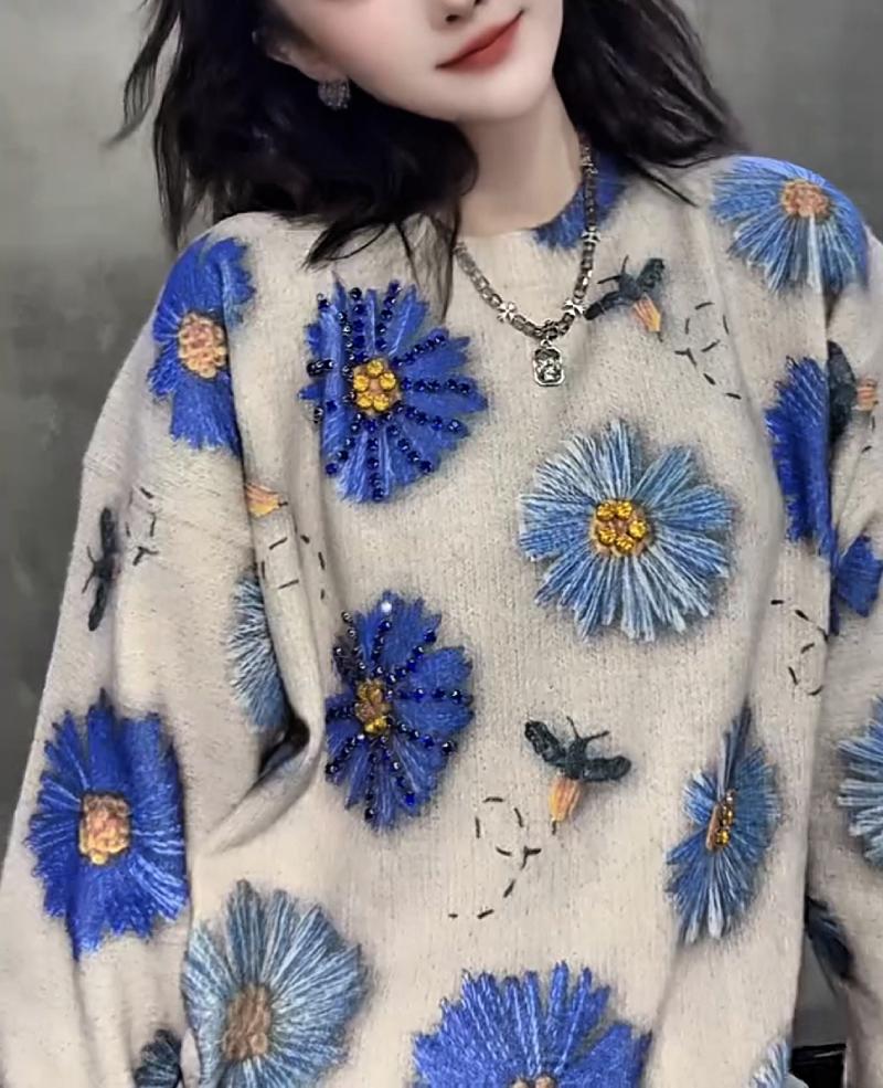 Cute Blue Flower Rhinestone Sweater