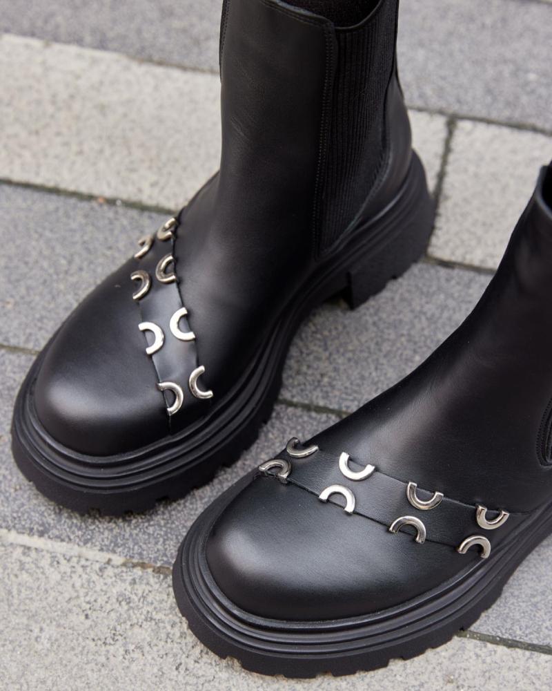 Cute Half-circle Black Leather Boots