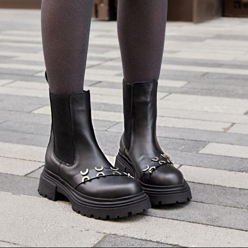 Cute Half-circle Black Leather Boots