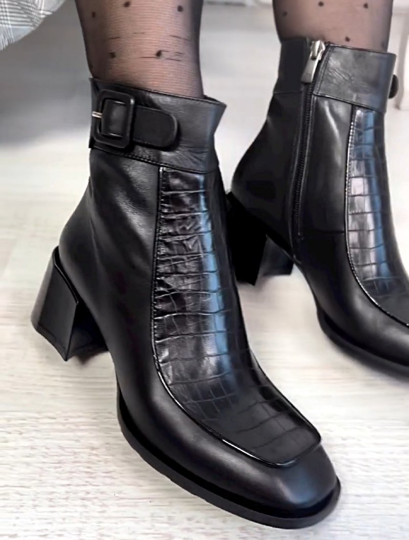 Chic Textured Leather Block Heel Boots