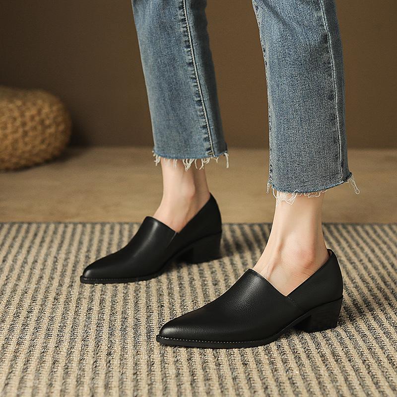 Simple solid color comfortable low heels